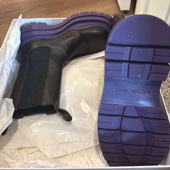 Bottega Boots, Worn once - Picture 2 of 3